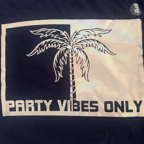 Navy Blue XL tee - Picture 3 of 4